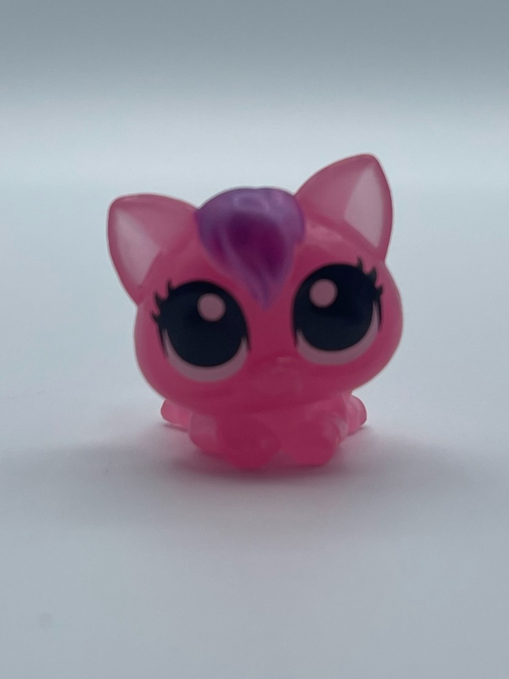 The Littlest Pet Shop LPS From Frosted Wonderland SERIES Pink Cat